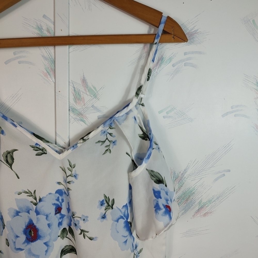 Shein Floral Cold Shoulder Top - Picture 2 of 10